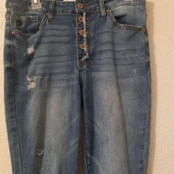 KanCan Distressed Jeans - Picture 2 of 10